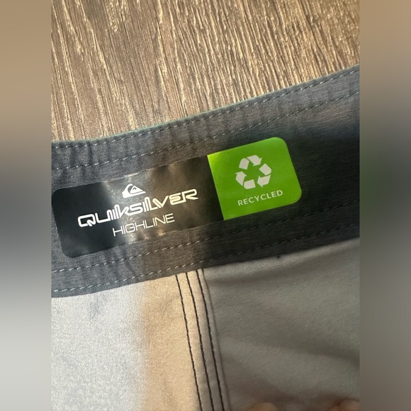 Quiksilver Men's Surfsilk Tijuana 19" Boardshort Beach shorts men size 32 - Picture 8 of 13